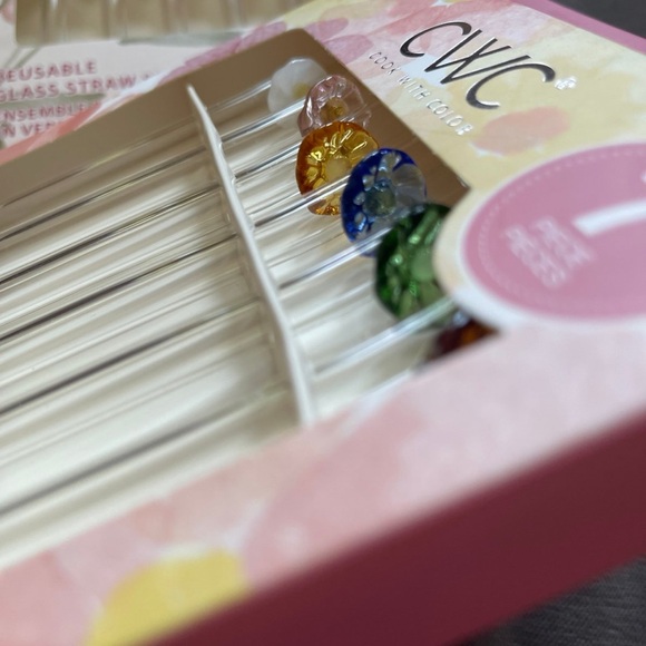 Flower 🌸 Reusable Glass Straw Set of 6 Colors & Cleaning Brush NWT - Picture 2 of 5